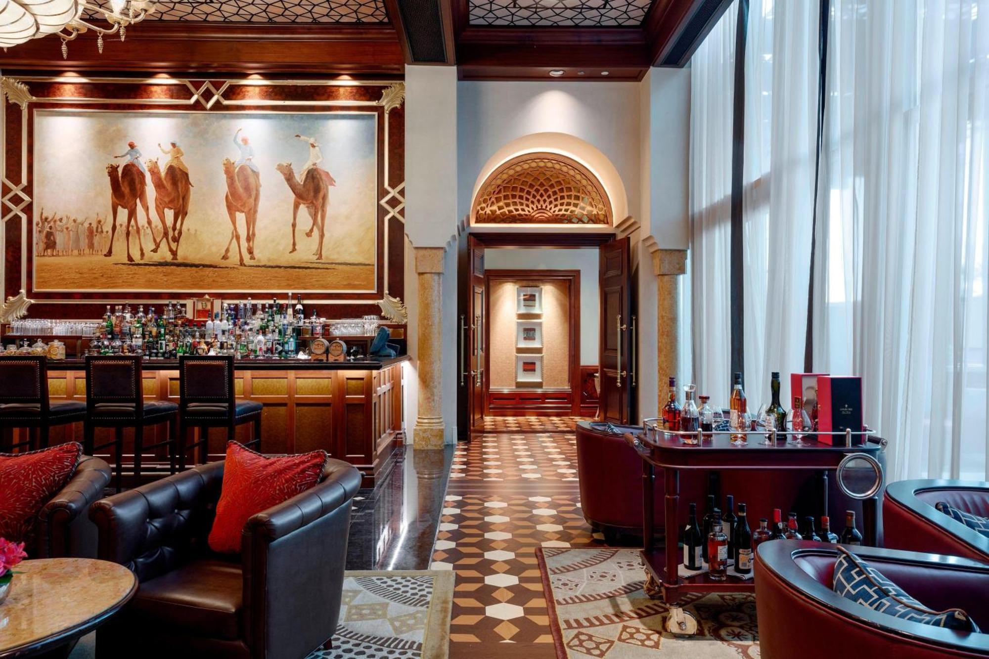 The St. Regis Abu Dhabi Hotel Exterior photo The bar at the Emirates Palace