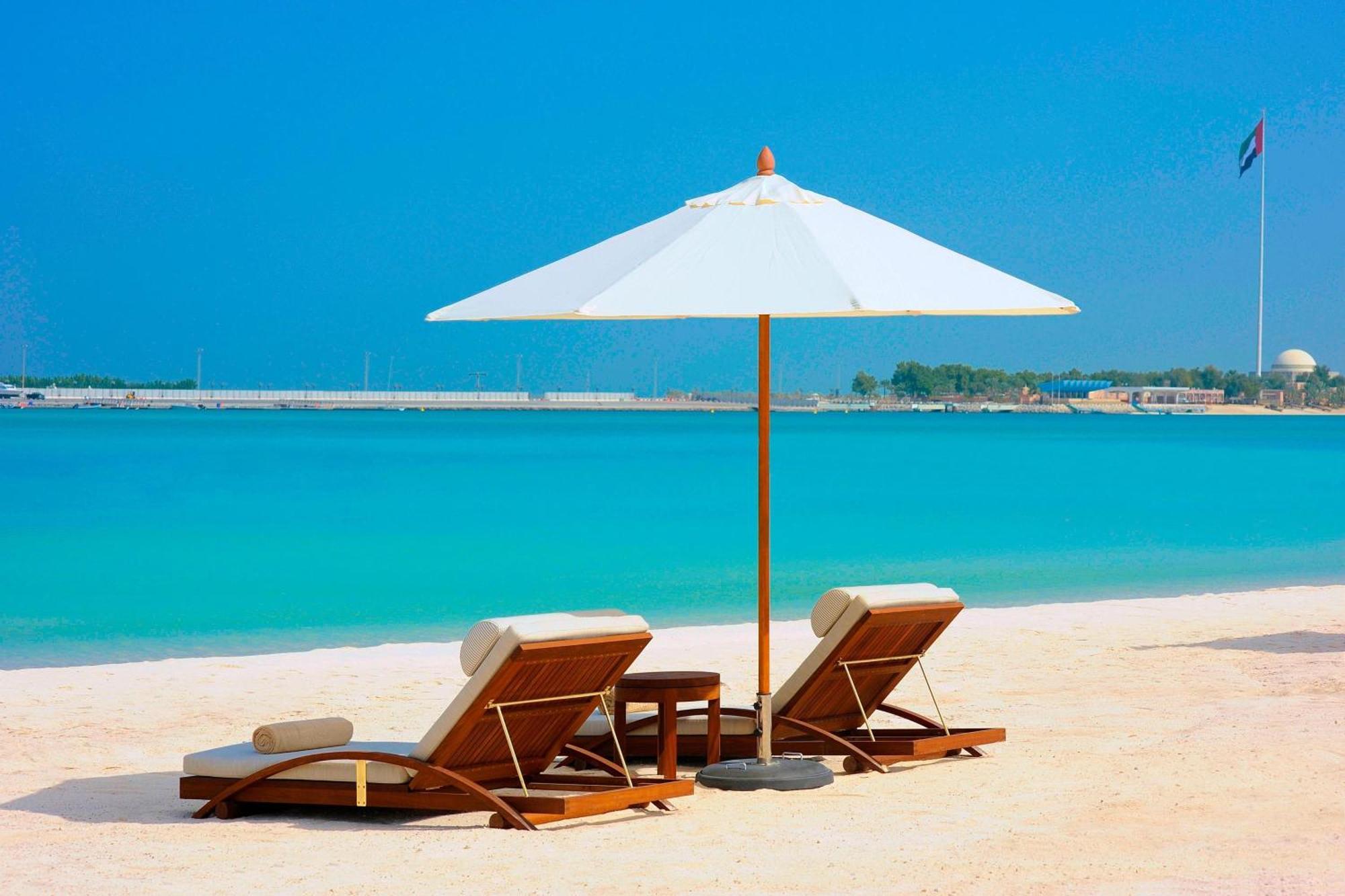 The St. Regis Abu Dhabi Hotel Exterior photo Beach at Jumeirah Island