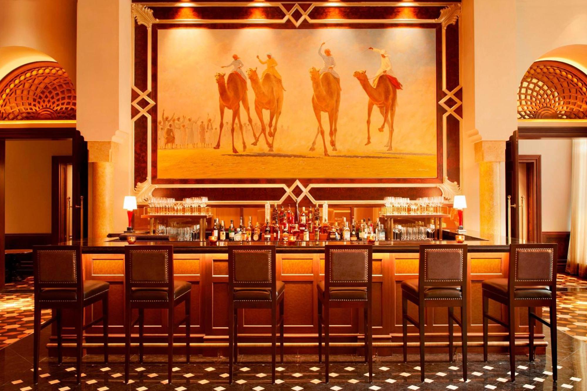 The St. Regis Abu Dhabi Hotel Exterior photo The bar at the Palace Downtown
