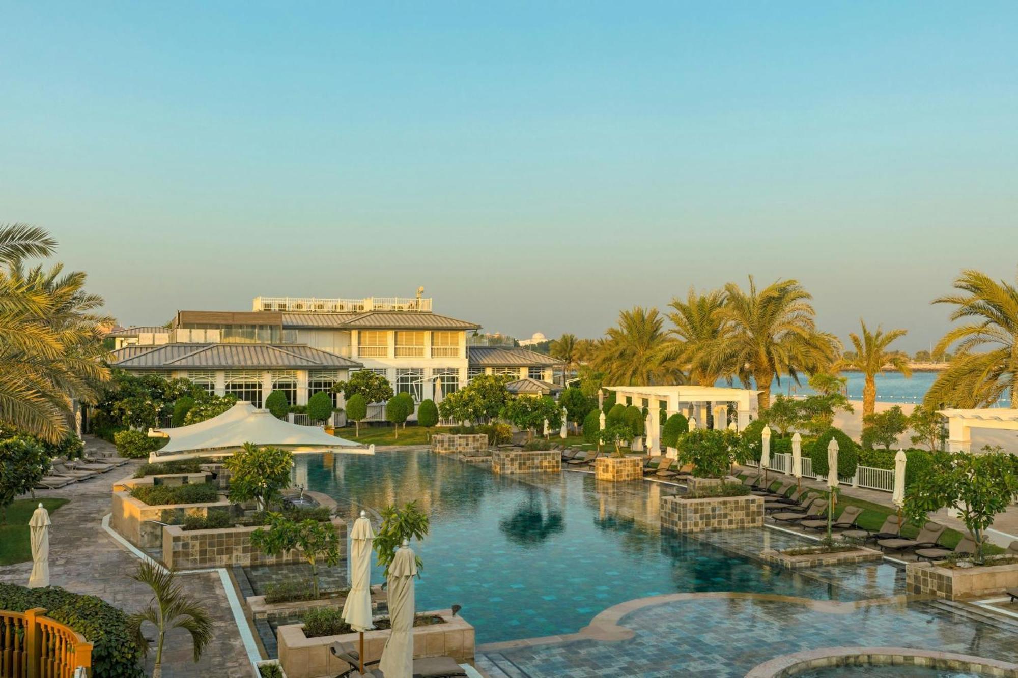 The St. Regis Abu Dhabi Hotel Exterior photo